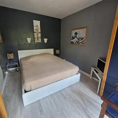 450m Bourdaines דירה סניוס