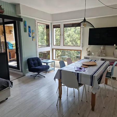 450m Bourdaines سانيوس