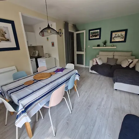 דירה 450m Bourdaines סניוס