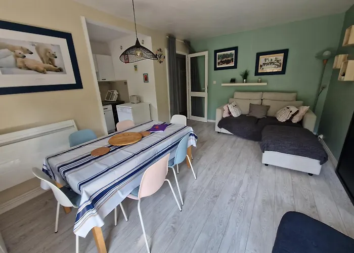 דירה 450m Bourdaines סניוס